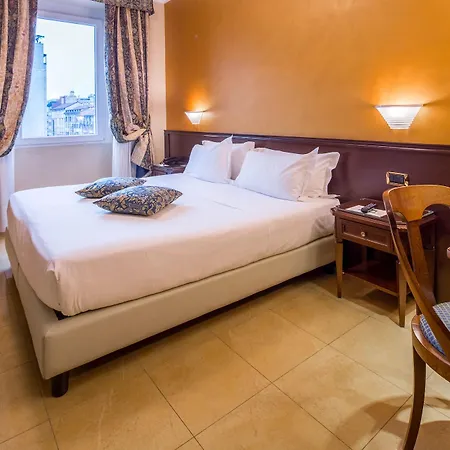 Hotel Galles 4*